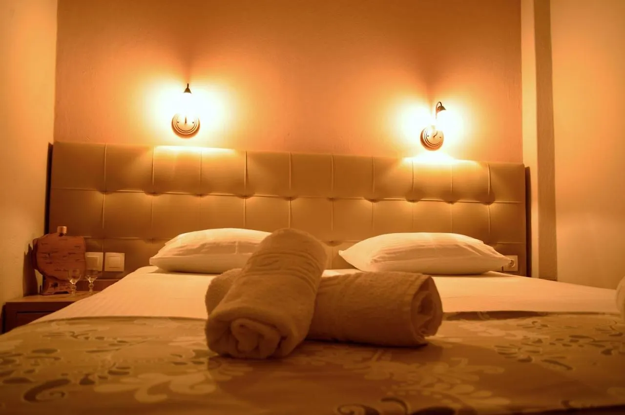 Giannas House Aparthotel Sarti 0*,