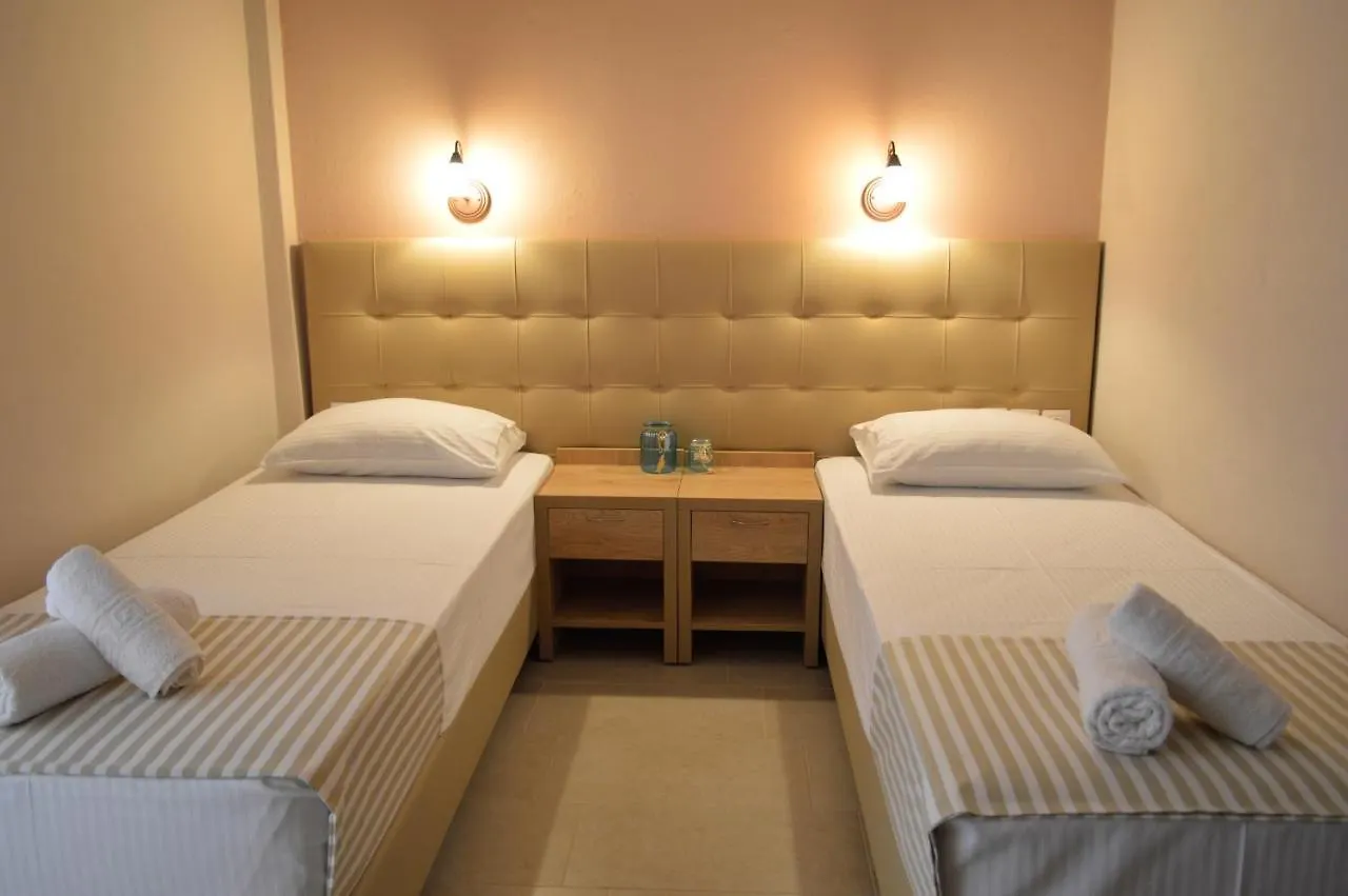 Giannas House Aparthotel Sarti